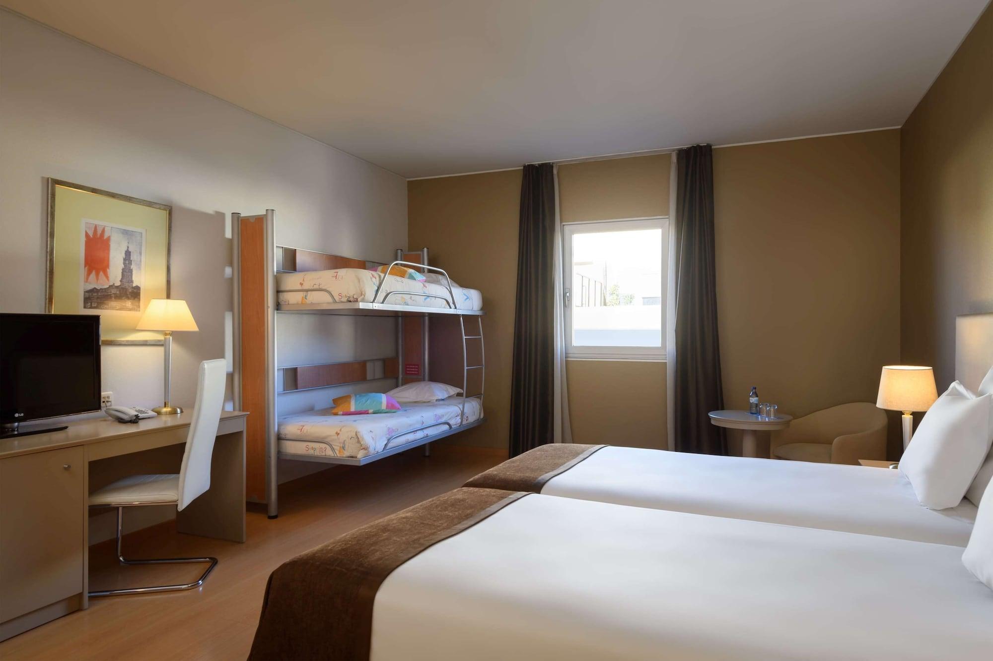 Tryp By Wyndham Porto Centro Hotel Exterior photo